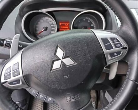 Чорний Міцубісі Аутлендер, об'ємом двигуна 2.36 л та пробігом 265 тис. км за 8800 $, фото 11 на Automoto.ua