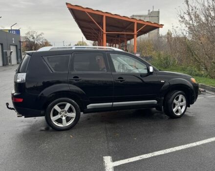 Черный Мицубиси Аутлендер, объемом двигателя 2 л и пробегом 320 тыс. км за 4800 $, фото 6 на Automoto.ua