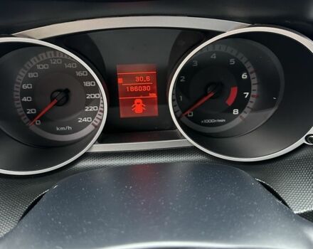 Чорний Міцубісі Аутлендер, об'ємом двигуна 2.4 л та пробігом 186 тис. км за 8700 $, фото 12 на Automoto.ua