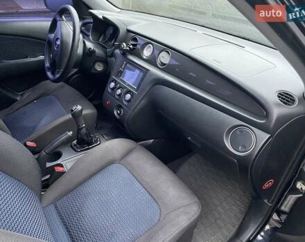 Черный Мицубиси Аутлендер, объемом двигателя 2 л и пробегом 306 тыс. км за 6500 $, фото 6 на Automoto.ua