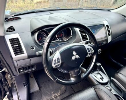 Чорний Міцубісі Аутлендер, об'ємом двигуна 2.4 л та пробігом 229 тис. км за 9790 $, фото 11 на Automoto.ua