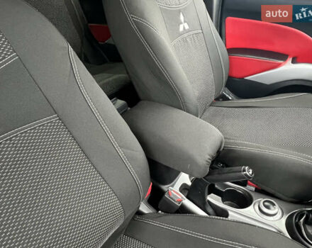 Черный Мицубиси Аутлендер, объемом двигателя 2.4 л и пробегом 230 тыс. км за 6650 $, фото 52 на Automoto.ua