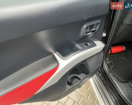 Міцубісі Аутлендер 2008 у Кременчуге на Automoto.ua Чорний Міцубісі Аутлендер, об'ємом двигуна 2.4 л та пробігом 230 тис. км за 6650 $, фото 40 на Automoto.ua