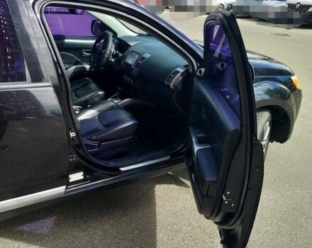 Черный Мицубиси Аутлендер, объемом двигателя 3 л и пробегом 317 тыс. км за 8900 $, фото 10 на Automoto.ua