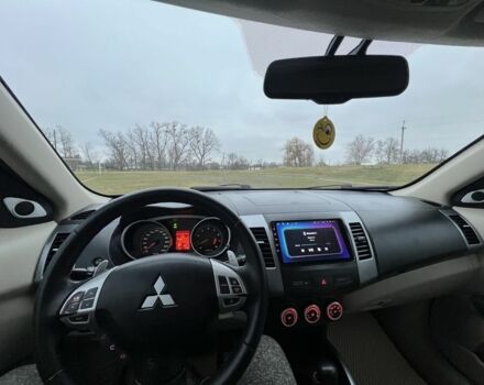 Черный Мицубиси Аутлендер, объемом двигателя 2.4 л и пробегом 230 тыс. км за 8800 $, фото 7 на Automoto.ua