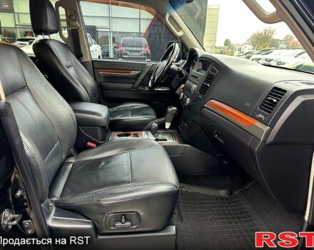 Черный Мицубиси Аутлендер, объемом двигателя 3 л и пробегом 218 тыс. км за 11950 $, фото 11 на Automoto.ua