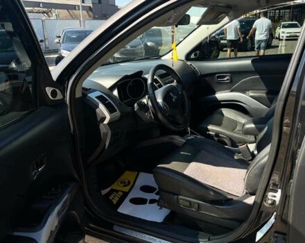 Черный Мицубиси Аутлендер, объемом двигателя 3 л и пробегом 308 тыс. км за 7600 $, фото 9 на Automoto.ua