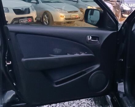 Черный Мицубиси Аутлендер, объемом двигателя 2 л и пробегом 271 тыс. км за 6940 $, фото 14 на Automoto.ua