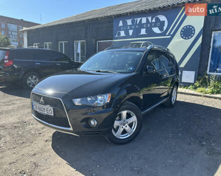 Черный Мицубиси Аутлендер, объемом двигателя 2 л и пробегом 240 тыс. км за 10999 $, фото 1 на Automoto.ua