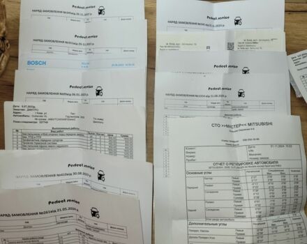 Чорний Міцубісі Аутлендер, об'ємом двигуна 2.4 л та пробігом 270 тис. км за 9000 $, фото 11 на Automoto.ua