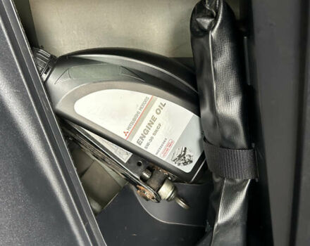 Черный Мицубиси Аутлендер, объемом двигателя 3 л и пробегом 77 тыс. км за 11800 $, фото 17 на Automoto.ua