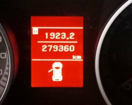 Черный Мицубиси Аутлендер, объемом двигателя 2.2 л и пробегом 279 тыс. км за 11000 $, фото 4 на Automoto.ua