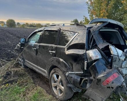 Чорний Міцубісі Аутлендер, об'ємом двигуна 3 л та пробігом 190 тис. км за 3500 $, фото 2 на Automoto.ua