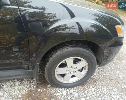 Черный Мицубиси Аутлендер, объемом двигателя 3 л и пробегом 240 тыс. км за 9500 $, фото 5 на Automoto.ua
