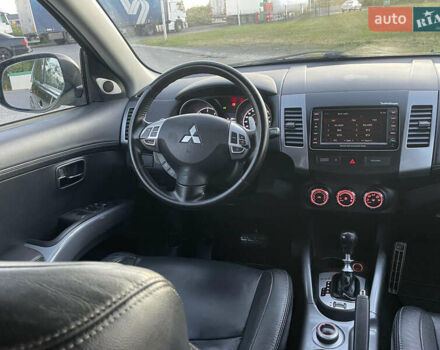Черный Мицубиси Аутлендер, объемом двигателя 0 л и пробегом 257 тыс. км за 10399 $, фото 19 на Automoto.ua