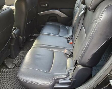 Мицубиси Аутлендер 2010 в Чернигове на Automoto.ua Черный Мицубиси Аутлендер, объемом двигателя 2.4 л и пробегом 180 тыс. км за 11500 $, фото 17 на Automoto.ua