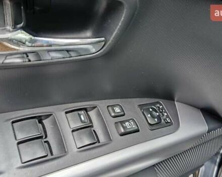 Черный Мицубиси Аутлендер, объемом двигателя 2.2 л и пробегом 267 тыс. км за 9999 $, фото 3 на Automoto.ua