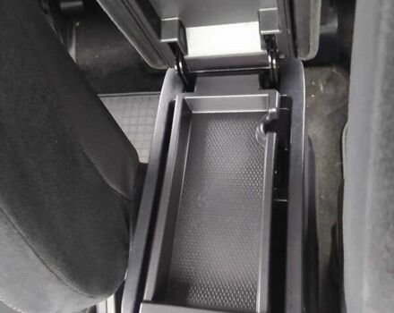 Чорний Міцубісі Аутлендер, об'ємом двигуна 2 л та пробігом 226 тис. км за 10750 $, фото 19 на Automoto.ua