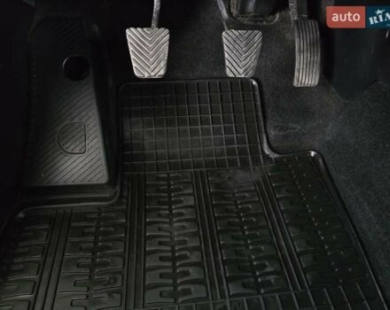 Мицубиси Аутлендер 2010 в Калуше на Automoto.ua Черный Мицубиси Аутлендер, объемом двигателя 1.97 л и пробегом 270 тыс. км за 11700 $, фото 27 на Automoto.ua