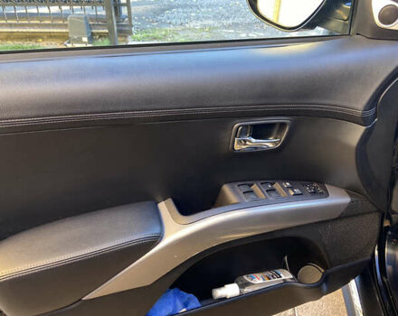 Черный Мицубиси Аутлендер, объемом двигателя 1.97 л и пробегом 292 тыс. км за 10900 $, фото 28 на Automoto.ua