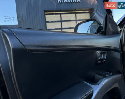 Черный Мицубиси Аутлендер, объемом двигателя 2.2 л и пробегом 263 тыс. км за 11300 $, фото 13 на Automoto.ua