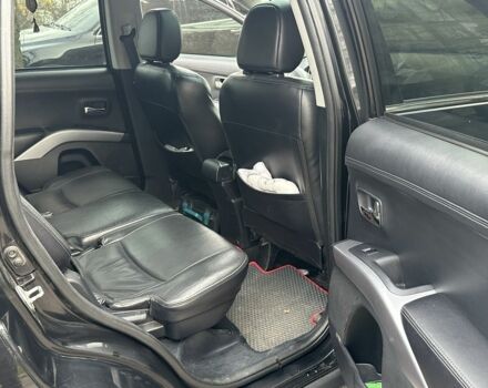 Черный Мицубиси Аутлендер, объемом двигателя 2.4 л и пробегом 197 тыс. км за 11300 $, фото 7 на Automoto.ua