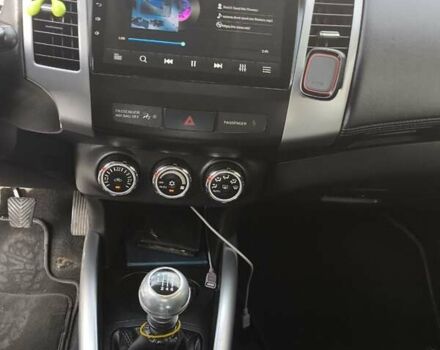 Чорний Міцубісі Аутлендер, об'ємом двигуна 1.97 л та пробігом 282 тис. км за 10900 $, фото 8 на Automoto.ua