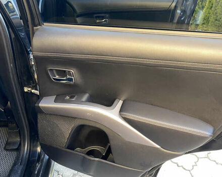 Черный Мицубиси Аутлендер, объемом двигателя 1.97 л и пробегом 292 тыс. км за 10900 $, фото 16 на Automoto.ua