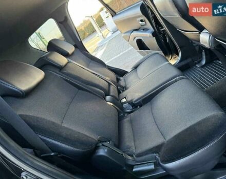 Черный Мицубиси Аутлендер, объемом двигателя 2.2 л и пробегом 264 тыс. км за 10700 $, фото 17 на Automoto.ua