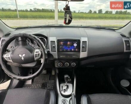 Чорний Міцубісі Аутлендер, об'ємом двигуна 2.4 л та пробігом 187 тис. км за 10200 $, фото 7 на Automoto.ua