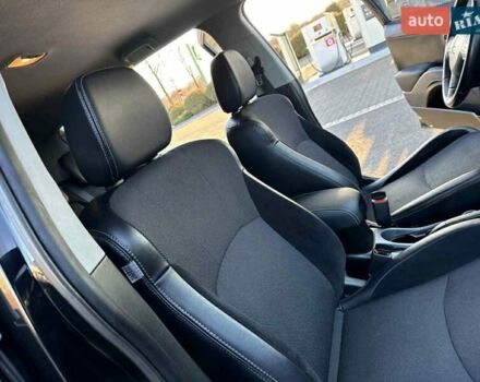 Черный Мицубиси Аутлендер, объемом двигателя 2.2 л и пробегом 264 тыс. км за 10700 $, фото 12 на Automoto.ua