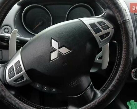 Черный Мицубиси Аутлендер, объемом двигателя 2.2 л и пробегом 267 тыс. км за 9999 $, фото 4 на Automoto.ua