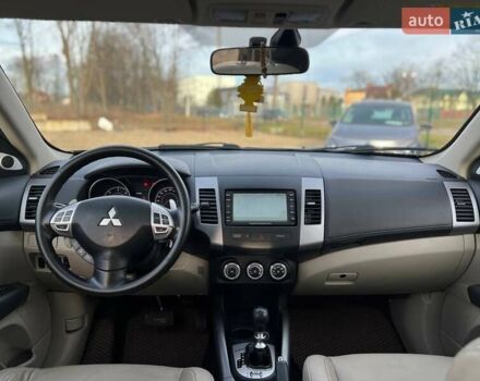 Черный Мицубиси Аутлендер, объемом двигателя 2.18 л и пробегом 249 тыс. км за 11500 $, фото 15 на Automoto.ua