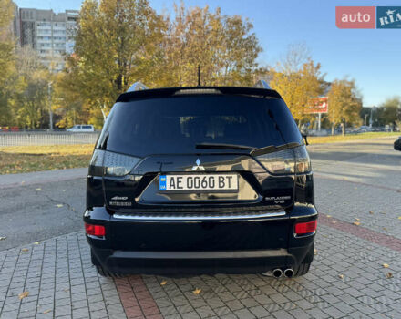 Черный Мицубиси Аутлендер, объемом двигателя 3 л и пробегом 162 тыс. км за 10800 $, фото 6 на Automoto.ua