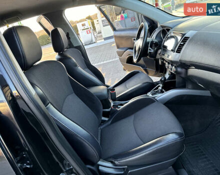 Черный Мицубиси Аутлендер, объемом двигателя 2.2 л и пробегом 263 тыс. км за 11300 $, фото 21 на Automoto.ua