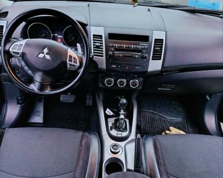 Черный Мицубиси Аутлендер, объемом двигателя 2.2 л и пробегом 225 тыс. км за 11500 $, фото 19 на Automoto.ua