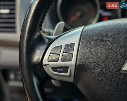 Черный Мицубиси Аутлендер, объемом двигателя 2.2 л и пробегом 226 тыс. км за 11500 $, фото 71 на Automoto.ua