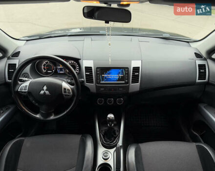 Чорний Міцубісі Аутлендер, об'ємом двигуна 1.97 л та пробігом 276 тис. км за 9200 $, фото 11 на Automoto.ua