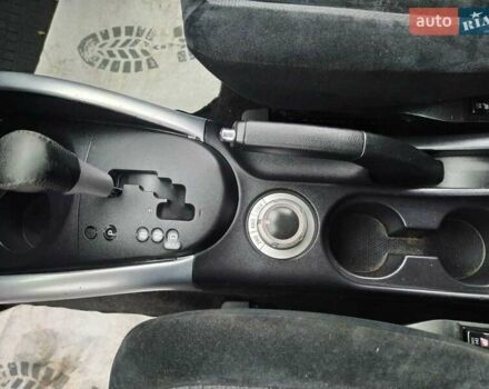 Чорний Міцубісі Аутлендер, об'ємом двигуна 2 л та пробігом 226 тис. км за 10750 $, фото 15 на Automoto.ua