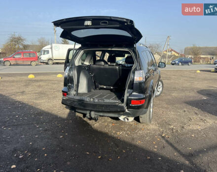 Черный Мицубиси Аутлендер, объемом двигателя 2.36 л и пробегом 244 тыс. км за 9850 $, фото 16 на Automoto.ua