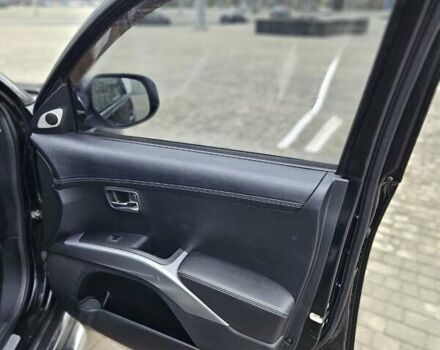 Чорний Міцубісі Аутлендер, об'ємом двигуна 2.4 л та пробігом 70 тис. км за 13000 $, фото 12 на Automoto.ua