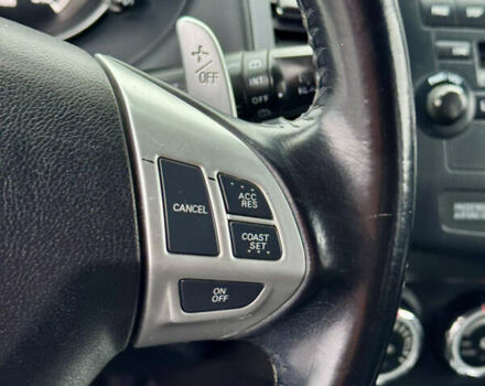 Чорний Міцубісі Аутлендер, об'ємом двигуна 2 л та пробігом 228 тис. км за 10550 $, фото 19 на Automoto.ua