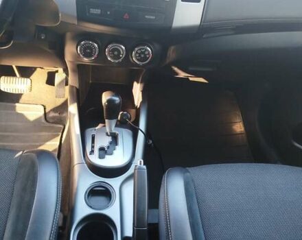 Черный Мицубиси Аутлендер, объемом двигателя 2 л и пробегом 261 тыс. км за 9700 $, фото 21 на Automoto.ua