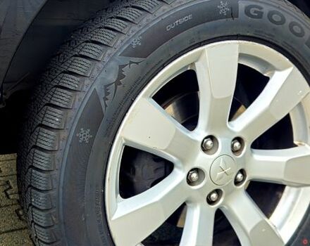 Мицубиси Аутлендер 2010 в Ирпене на Automoto.ua Черный Мицубиси Аутлендер, объемом двигателя 2.2 л и пробегом 219 тыс. км за 11500 $, фото 2 на Automoto.ua