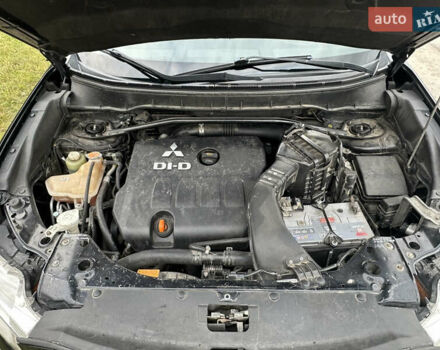 Черный Мицубиси Аутлендер, объемом двигателя 1.97 л и пробегом 224 тыс. км за 9000 $, фото 18 на Automoto.ua