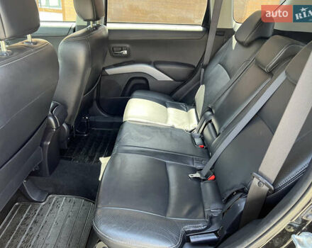 Чорний Міцубісі Аутлендер, об'ємом двигуна 2.2 л та пробігом 214 тис. км за 10600 $, фото 21 на Automoto.ua