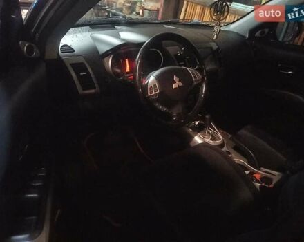 Черный Мицубиси Аутлендер, объемом двигателя 3 л и пробегом 240 тыс. км за 9500 $, фото 14 на Automoto.ua