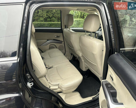 Чорний Міцубісі Аутлендер, об'ємом двигуна 2.2 л та пробігом 216 тис. км за 12000 $, фото 16 на Automoto.ua