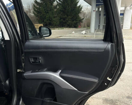 Чорний Міцубісі Аутлендер, об'ємом двигуна 2.2 л та пробігом 236 тис. км за 11399 $, фото 61 на Automoto.ua