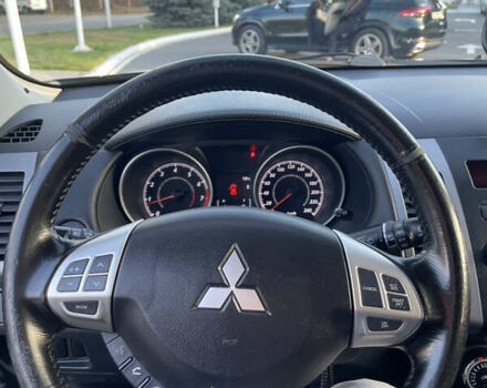 Чорний Міцубісі Аутлендер, об'ємом двигуна 2.4 л та пробігом 93 тис. км за 12500 $, фото 16 на Automoto.ua